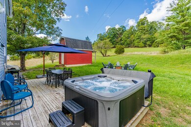 1014 Henry O Michael Rd, Berkeley Springs, WV 25411 - photo 4