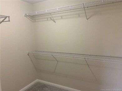 Master Bedroom Large Walk In Closet