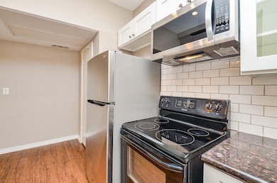 Stainless steel appliances and newly refinished ca