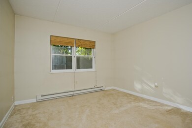 22 Maple Crest unit D, Holyoke, MA 01040 - photo 7