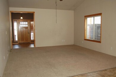 2161 Lissy Way, Grants Pass, OR 97526 - photo 4