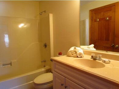 12 Greenridge Rd unit 1, Lincoln, NH 03251 - photo 6