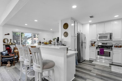 4864 Lake Charles Dr N, Kenneth City, FL 33709 - photo 5