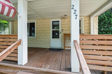 05-227-S-Foster-Ave-Lansing-MI-48912-Win