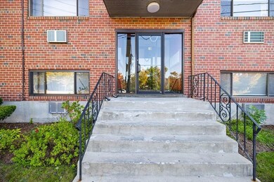 10 Riverside St unit 1-4, Watertown, MA 02472 - photo 2