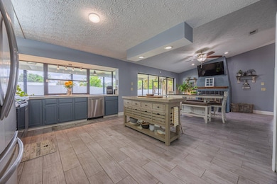 101 SW Chapman Ave, Port Saint Lucie, FL 34984 - photo 7