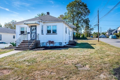 92 Lake View Blvd, Edison, NJ 08817 - photo 4