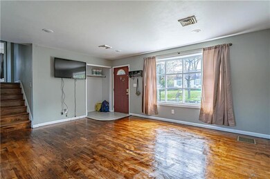 2909 W Washington St, Allentown, PA 18104 - photo 4