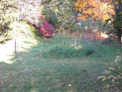 23 1/2 Mechanic St, Monson, MA 01057 - photo 4