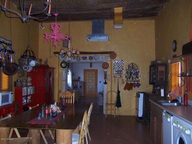 kitchen/dining