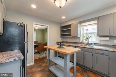 1502 Stirling St, Coatesville, PA 19320 - photo 6