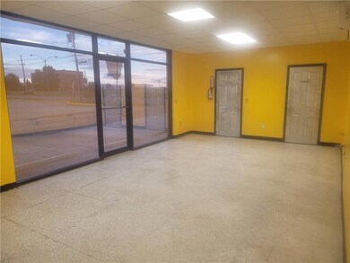 2000 Congressman Hebert Dr unit B, Chalmette, LA 70043 - photo 5