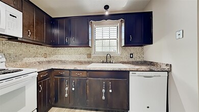 1990 S Cannon Blvd, Shelbyville, TN 37160 - photo 5