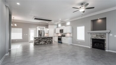 908 Muffleson St, Horizon City, TX 79928 - photo 6