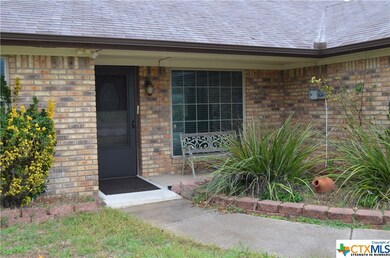804 Craddock St, Copperas Cove, TX 76522 - photo 2