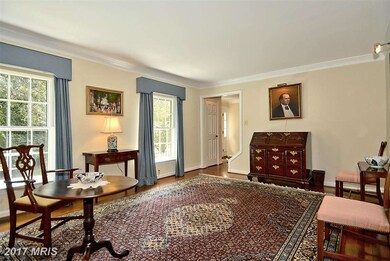 12214 Lake James Dr, Herndon, VA 20171 - photo 6