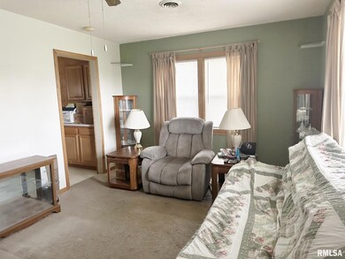 3102 W 68th St, Davenport, IA 52806 - photo 5