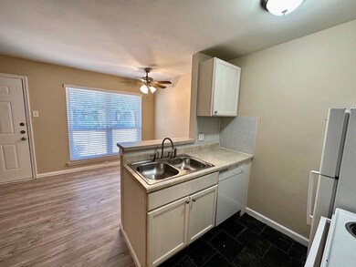 5124 Live Oak St unit 104, Dallas, TX 75206 - photo 6