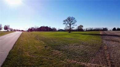 10802 S Auburn Hills Dr, Edinburgh, IN 46124 - photo 4