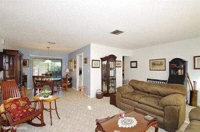 03_841EdwardsStNE_93_LivingRoomDiningRoo