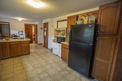 10 Walnut Hill Rd, Derry, NH 03038 - photo 4