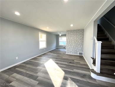 1474 E 248th St, Euclid, OH 44117 - photo 2