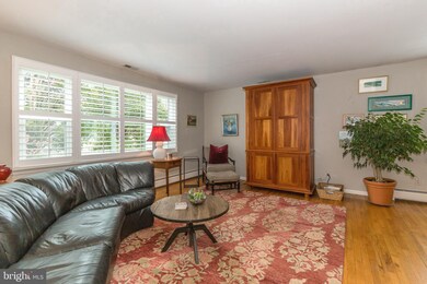 514 Hillsmere Dr, Annapolis, MD 21403 - photo 3