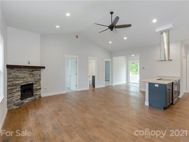 1902 Howard Gap Rd, Hendersonville, NC 28792 - photo 5