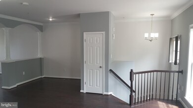 10004 Woodview Dr, Bowie, MD 20721 - photo 2