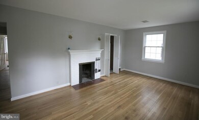 510 Greenwich St, Falls Church, VA 22046 - photo 5