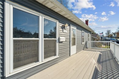 323 Norwick Rd SW, Cedar Rapids, IA 52404 - photo 5