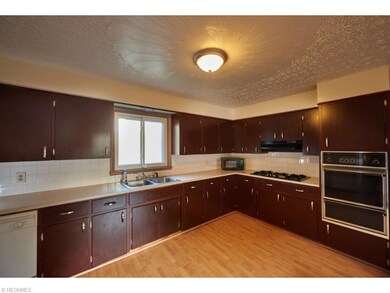 Loads of cabinet and counter space!
