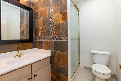 3020 Fox Run, Des Moines