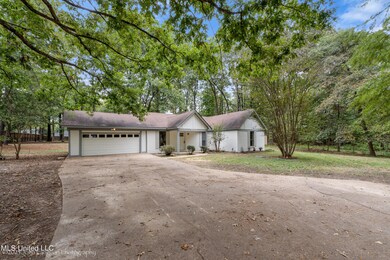 3902 Windermere Dr S-Exterior-2