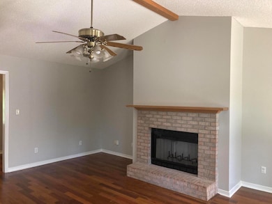 381 Delta Dr W, Hattiesburg, MS 39402 - photo 5