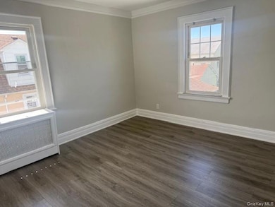 523 Bayview Ave, Cedarhurst, NY 11516 - photo 4