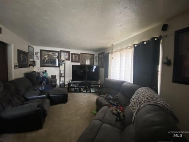 1038 Yale Ave, Burley, ID 83318 - photo 3
