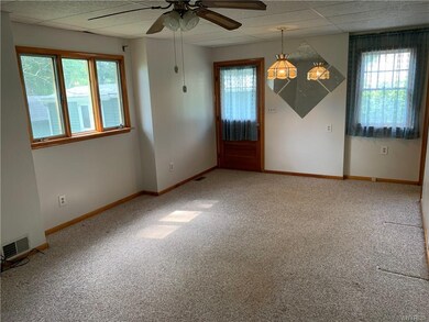 451 E Stenzil St, North Tonawanda, NY 14120 - photo 6