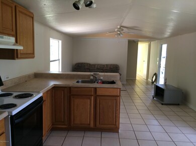 kitchen living room area