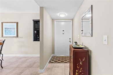 3209 S Lakeview Cir unit 8103, Fort Pierce, FL 34949 - photo 2