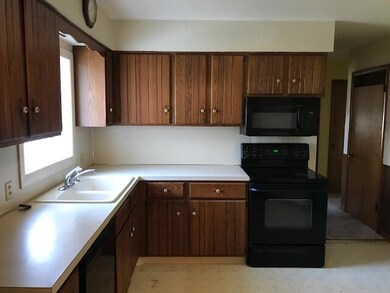 84th St - Kitchen