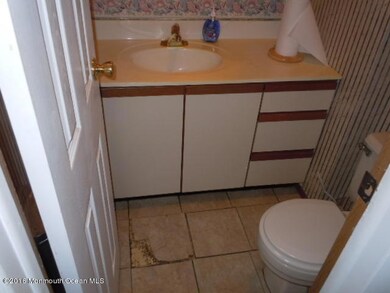 604 Alpine Trail, Neptune, NJ 07753 - photo 2