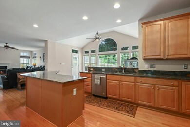 8073 Towering Oak Way, Manassas, VA 20111 - photo 7