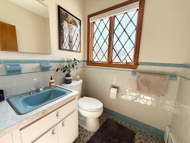 920 E 4th St unit 2, Boston, MA 02127 - photo 5