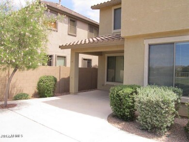 3072 S Lois Ln, Gilbert, AZ 85295 - photo 2