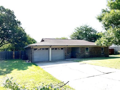 712 S Kate St, Fort Worth, TX 76108 - photo 2