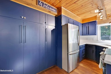 136 E Otter Dr, Tolland, MA 01034 - photo 6