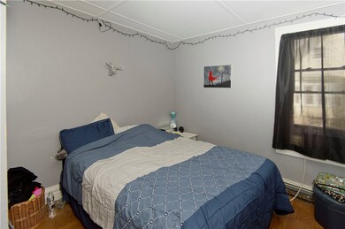 1ST FLOOR APARTMENT