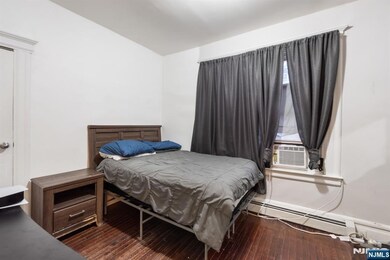21-23 Leslie St, Newark, NJ 07108 - photo 4
