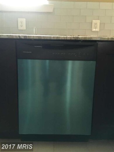 4163 Fairview Ave, Baltimore, MD 21216 - photo 5